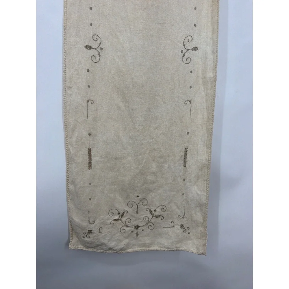Vintage Hand Embroidered Linen Table Runner Beige Cutwork Floral Scroll 43x15.5